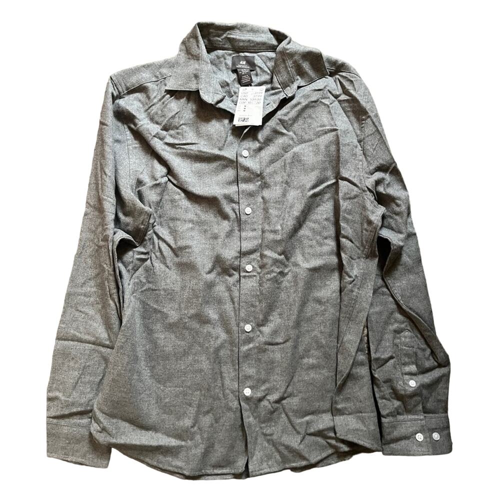 H&M regular fit button up shirt size medium